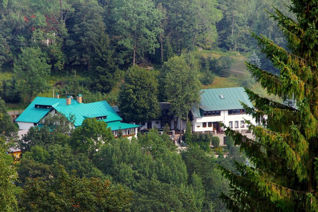 Hotel V Nebi Йозефув-Дул Экстерьер фото